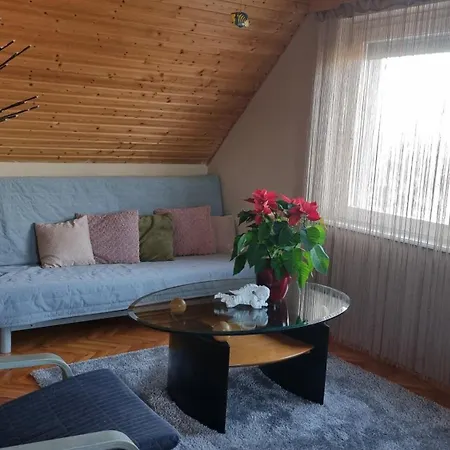 Hutiagi Holiday home