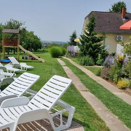 Holiday home Hutiagi