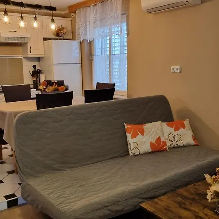 Holiday home Hutiagi *