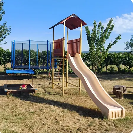 Hutiagi Dom wakacyjny Siófok