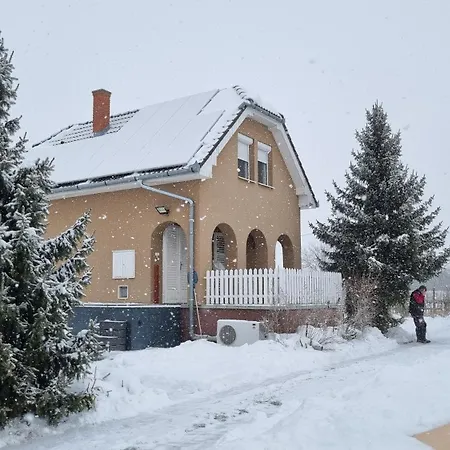 Ferienhaus Hutiagi